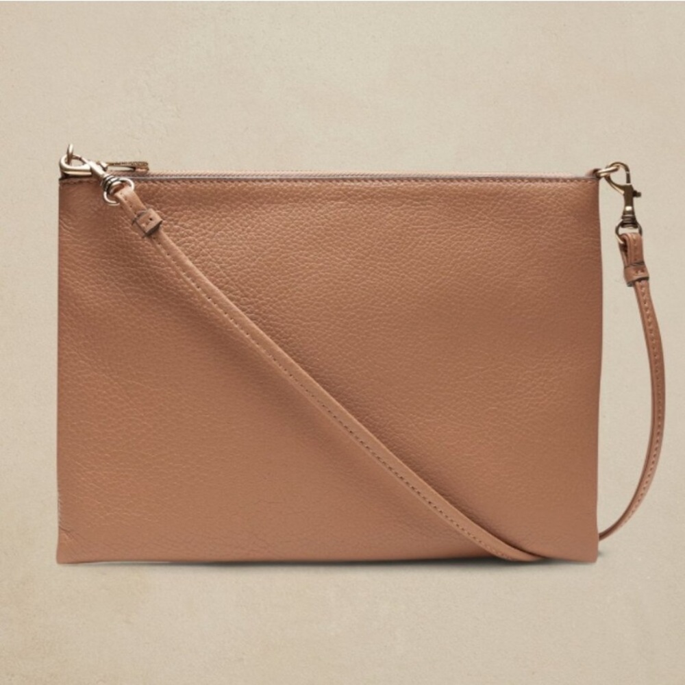 NWOT Banana Republic Leather Camel Crossbody Bag  Clutch